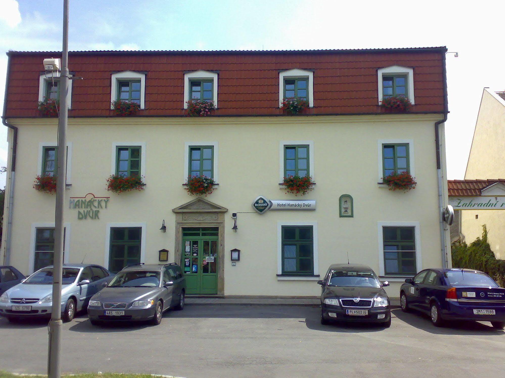 Hanacky Dvur Olmütz Exterior foto
