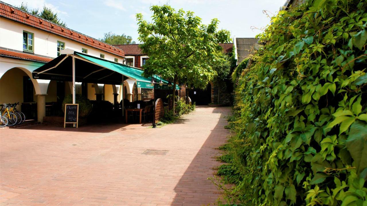 Hanacky Dvur Olmütz Exterior foto